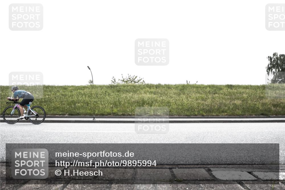 21.06.2026 - 29. Vierlanden-Triathlon H.Heesch http://msf.ph/oto/9895994 21.06.2026 11:02:44 Radfahren 6, 105, 115, 213, 294, 302, 524 meine-sportfotos.de