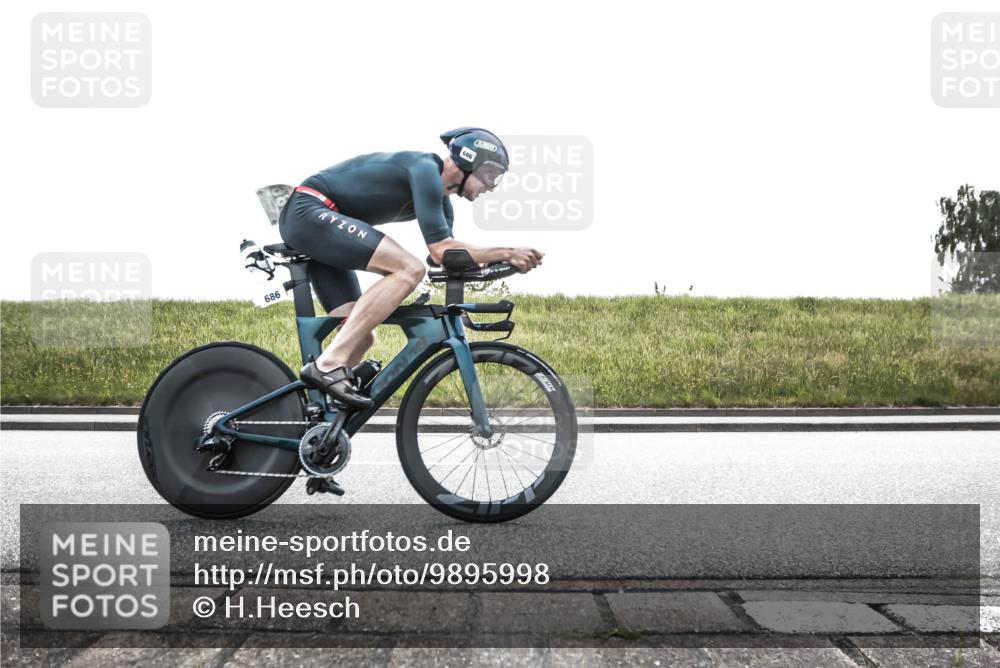 21.06.2026 - 29. Vierlanden-Triathlon H.Heesch http://msf.ph/oto/9895998 21.06.2026 11:02:51 Radfahren 10, 99, 114, 115, 213, 567, 686 meine-sportfotos.de