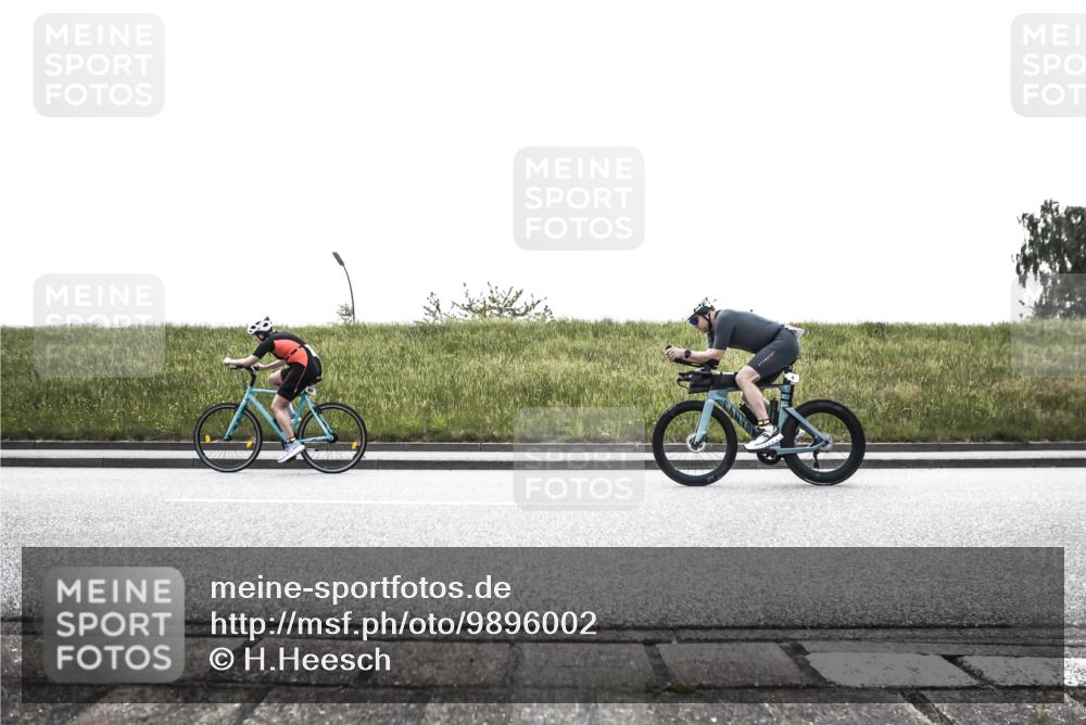 21.06.2026 - 29. Vierlanden-Triathlon H.Heesch http://msf.ph/oto/9896002 21.06.2026 11:03:02 Radfahren 4, 8, 99, 116, 186, 197, 567 meine-sportfotos.de