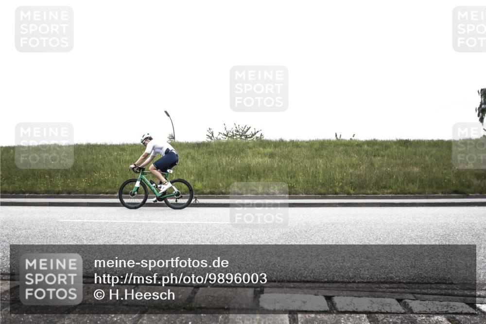 21.06.2026 - 29. Vierlanden-Triathlon H.Heesch http://msf.ph/oto/9896003 21.06.2026 09:36:44 Radfahren 18, 58, 60, 151 meine-sportfotos.de