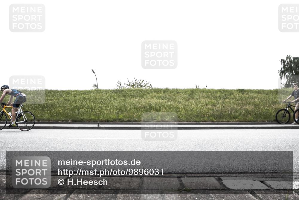 21.06.2026 - 29. Vierlanden-Triathlon H.Heesch http://msf.ph/oto/9896031 21.06.2026 11:06:25 Radfahren 56, 71, 174, 199, 244, 665, 668, 721, 745 meine-sportfotos.de