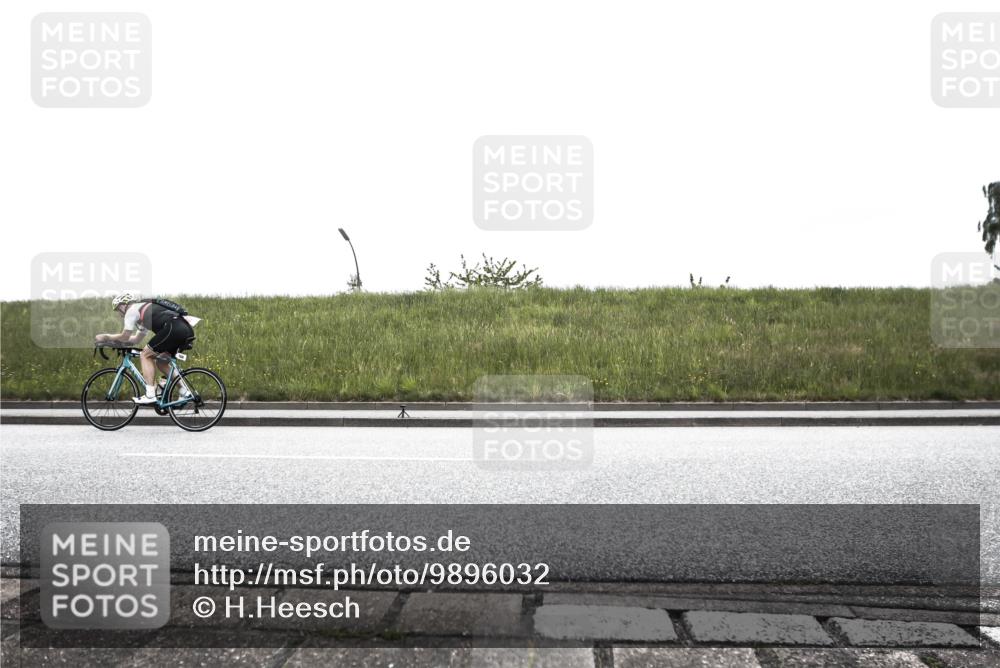 21.06.2026 - 29. Vierlanden-Triathlon H.Heesch http://msf.ph/oto/9896032 21.06.2026 09:38:42 Radfahren 168, 256 meine-sportfotos.de