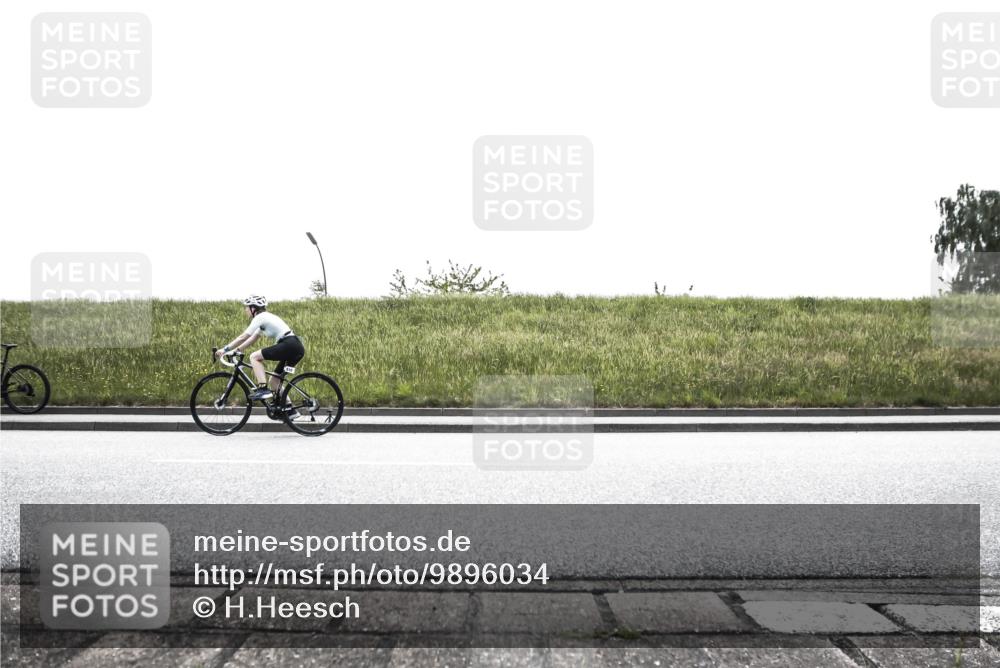 21.06.2026 - 29. Vierlanden-Triathlon H.Heesch http://msf.ph/oto/9896034 21.06.2026 11:06:38 Radfahren 510, 534, 650, 689, 691 meine-sportfotos.de