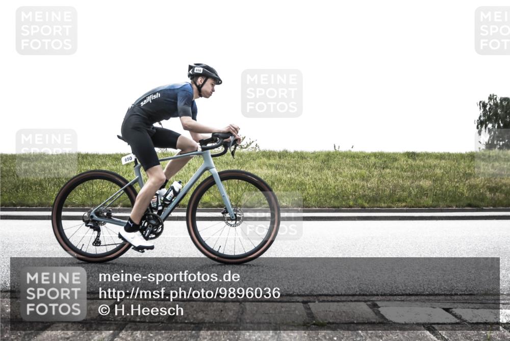 21.06.2026 - 29. Vierlanden-Triathlon H.Heesch http://msf.ph/oto/9896036 21.06.2026 11:06:41 Radfahren 534, 650, 674, 689, 691 meine-sportfotos.de