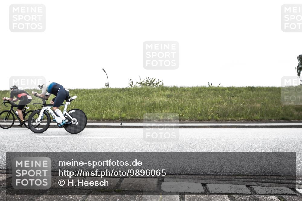 21.06.2026 - 29. Vierlanden-Triathlon H.Heesch http://msf.ph/oto/9896065 21.06.2026 09:40:20 Radfahren 3, 93, 116, 123 meine-sportfotos.de