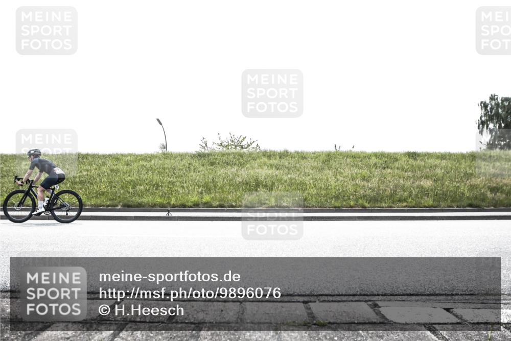 21.06.2026 - 29. Vierlanden-Triathlon H.Heesch http://msf.ph/oto/9896076 21.06.2026 11:12:47 Radfahren 221, 504, 539, 822 meine-sportfotos.de