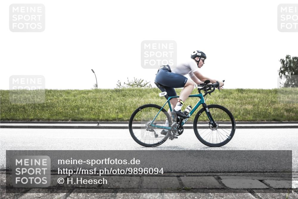 21.06.2026 - 29. Vierlanden-Triathlon H.Heesch http://msf.ph/oto/9896094 21.06.2026 11:14:59 Radfahren 628, 633, 713, 747, 820 meine-sportfotos.de
