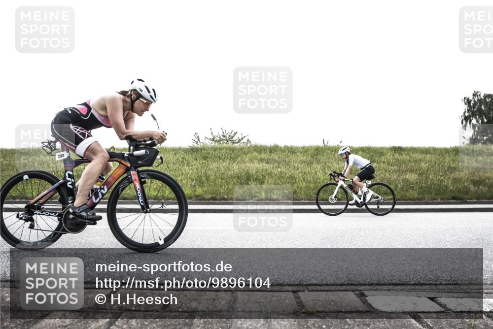 21.06.2026 - 29. Vierlanden-Triathlon H.Heesch http://msf.ph/oto/9896104 21.06.2026 11:16:51 Radfahren 74, 257, 298, 723, 1358 meine-sportfotos.de