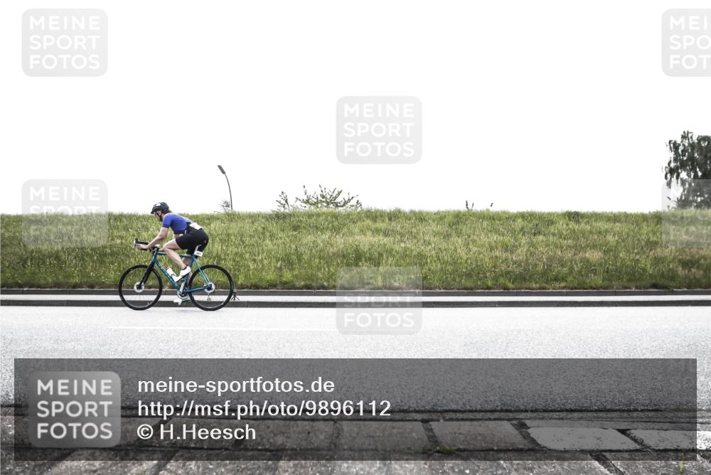 21.06.2026 - 29. Vierlanden-Triathlon H.Heesch http://msf.ph/oto/9896112 21.06.2026 11:17:34 Radfahren 271, 272 meine-sportfotos.de