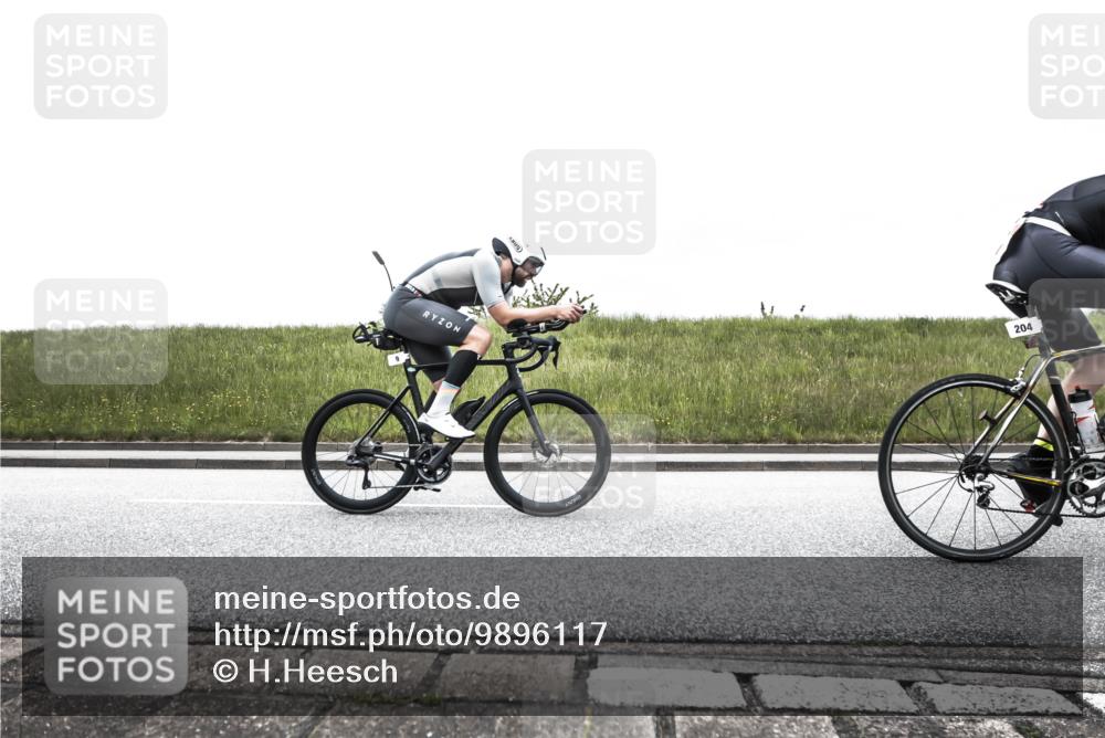 21.06.2026 - 29. Vierlanden-Triathlon H.Heesch http://msf.ph/oto/9896117 21.06.2026 09:43:04 Radfahren 9, 204, 242 meine-sportfotos.de