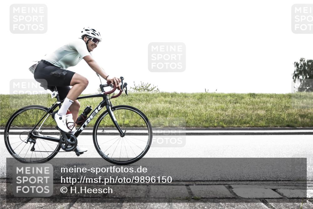 21.06.2026 - 29. Vierlanden-Triathlon H.Heesch http://msf.ph/oto/9896150 21.06.2026 11:23:22 Radfahren 130, 135, 266 meine-sportfotos.de