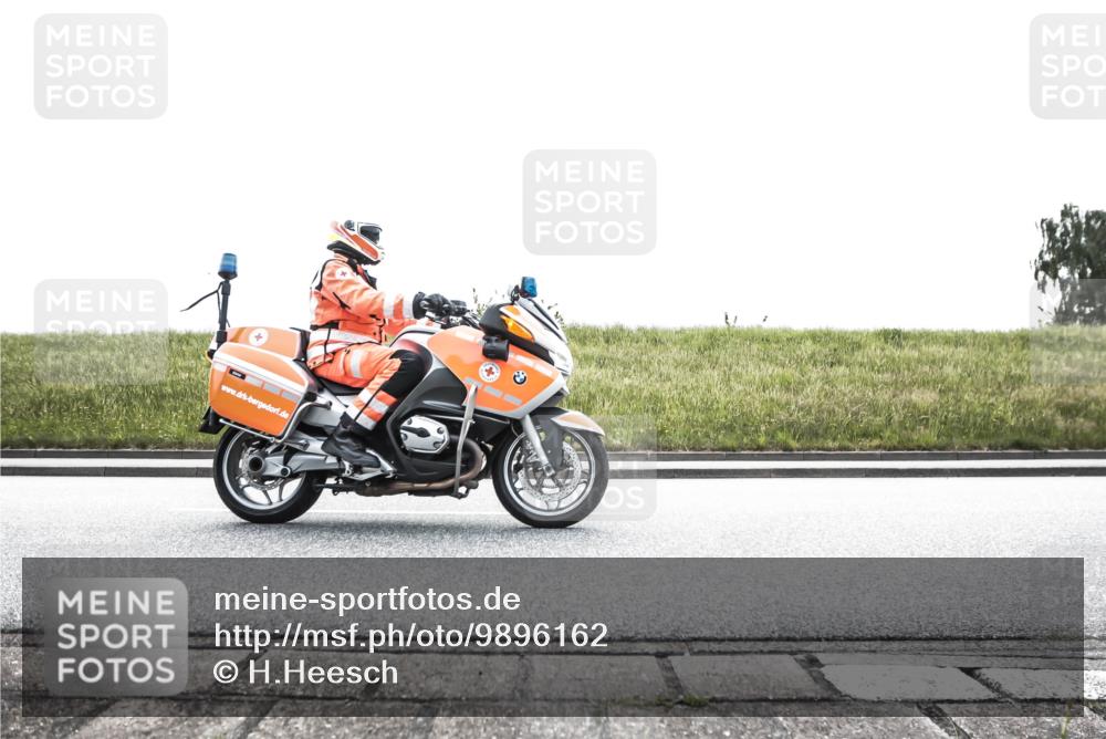 21.06.2026 - 29. Vierlanden-Triathlon H.Heesch http://msf.ph/oto/9896162 21.06.2026 11:27:34 Radfahren 227, 230, 769 meine-sportfotos.de