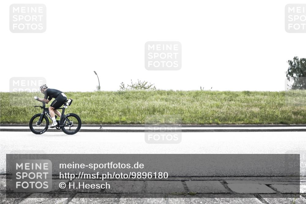 21.06.2026 - 29. Vierlanden-Triathlon H.Heesch http://msf.ph/oto/9896180 21.06.2026 11:30:51 Radfahren 8, 661, 768, 872, 899 meine-sportfotos.de