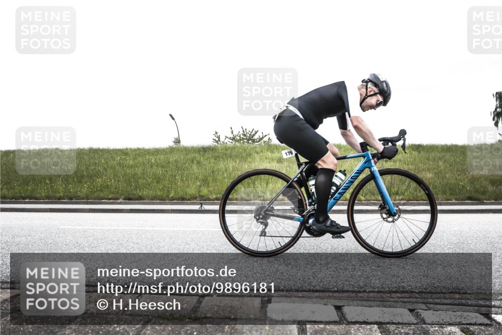 21.06.2026 - 29. Vierlanden-Triathlon H.Heesch http://msf.ph/oto/9896181 21.06.2026 09:45:39 Radfahren 20, 176, 226 meine-sportfotos.de