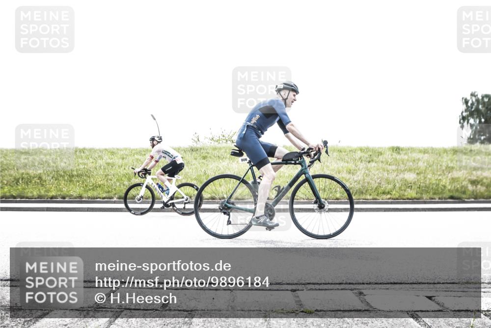 21.06.2026 - 29. Vierlanden-Triathlon H.Heesch http://msf.ph/oto/9896184 21.06.2026 11:32:54 Radfahren 114, 269, 294, 806, 878, 880, 885 meine-sportfotos.de