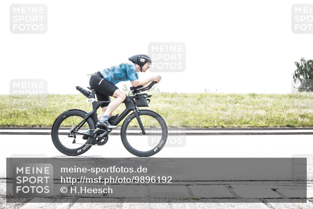 21.06.2026 - 29. Vierlanden-Triathlon H.Heesch http://msf.ph/oto/9896192 21.06.2026 11:36:33 Radfahren 226, 246, 653, 841 meine-sportfotos.de