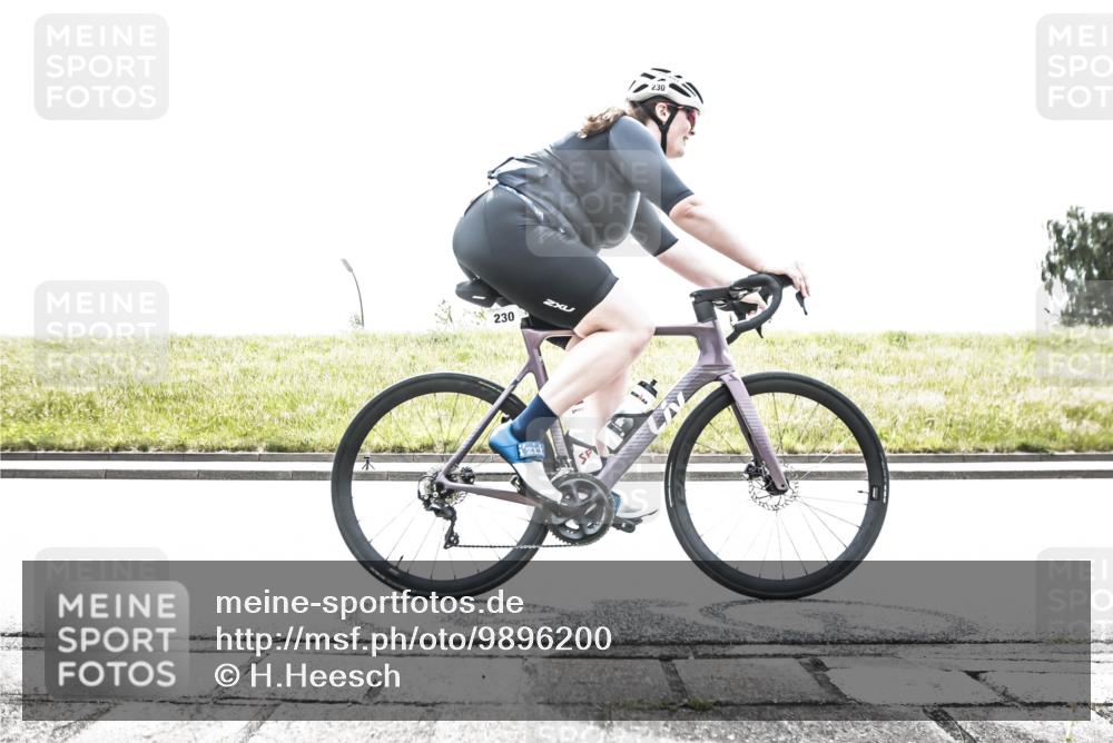 21.06.2026 - 29. Vierlanden-Triathlon H.Heesch http://msf.ph/oto/9896200 21.06.2026 11:38:16 Radfahren 230, 640, 666, 871 meine-sportfotos.de