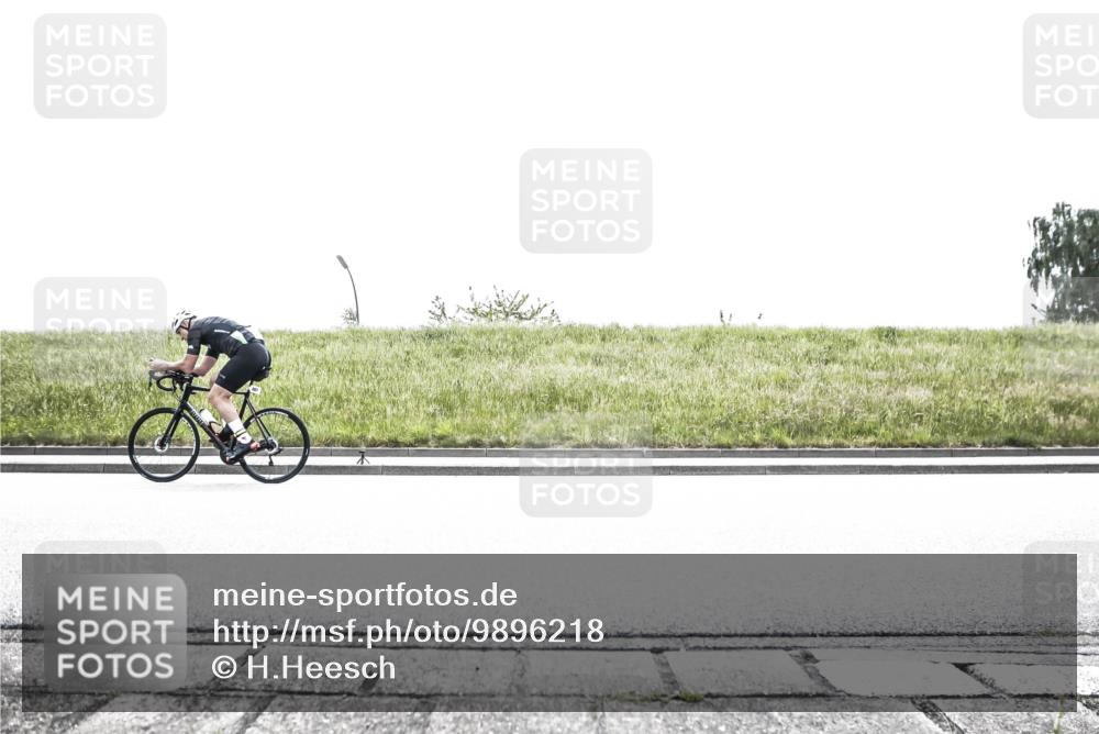 21.06.2026 - 29. Vierlanden-Triathlon H.Heesch http://msf.ph/oto/9896218 21.06.2026 11:40:31 Radfahren 249, 287, 293, 630, 656, 671, 733, 743, 751 meine-sportfotos.de