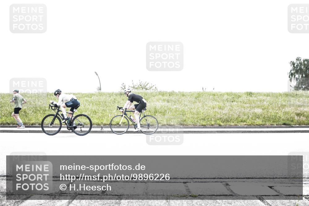 21.06.2026 - 29. Vierlanden-Triathlon H.Heesch http://msf.ph/oto/9896226 21.06.2026 11:41:39 Radfahren 137, 138, 236, 299, 634, 649, 655, 659, 682, 691, 712, 744 meine-sportfotos.de