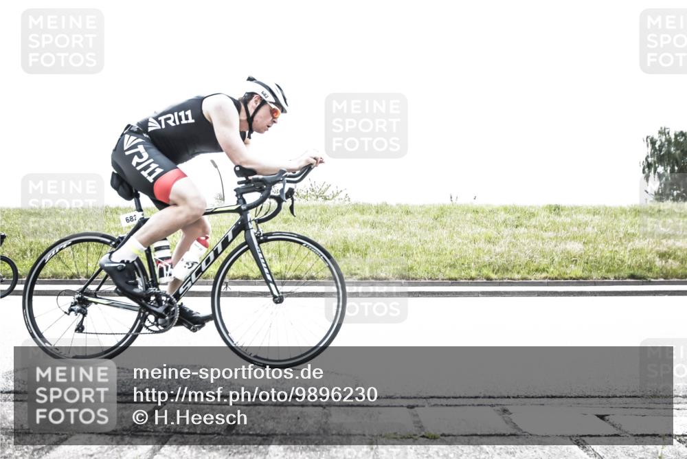 21.06.2026 - 29. Vierlanden-Triathlon H.Heesch http://msf.ph/oto/9896230 21.06.2026 11:41:45 Radfahren 138, 634, 682, 691, 712, 726 meine-sportfotos.de
