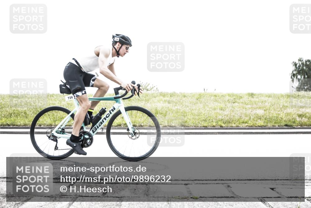 21.06.2026 - 29. Vierlanden-Triathlon H.Heesch http://msf.ph/oto/9896232 21.06.2026 11:41:49 Radfahren 634, 674, 682, 691, 726 meine-sportfotos.de