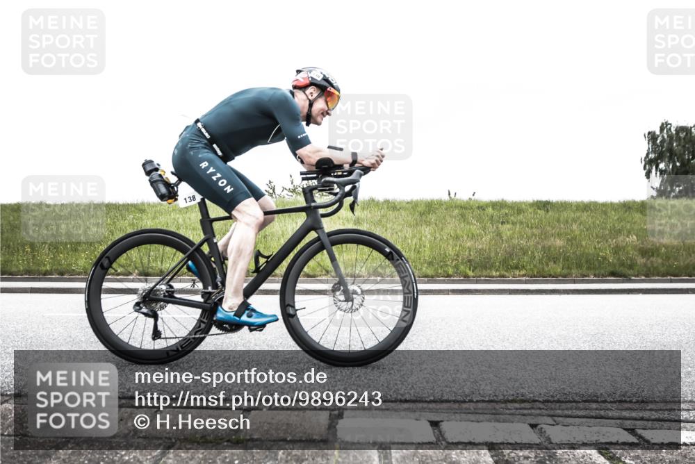 21.06.2026 - 29. Vierlanden-Triathlon H.Heesch http://msf.ph/oto/9896243 21.06.2026 09:48:50 Radfahren 138, 207, 247 meine-sportfotos.de