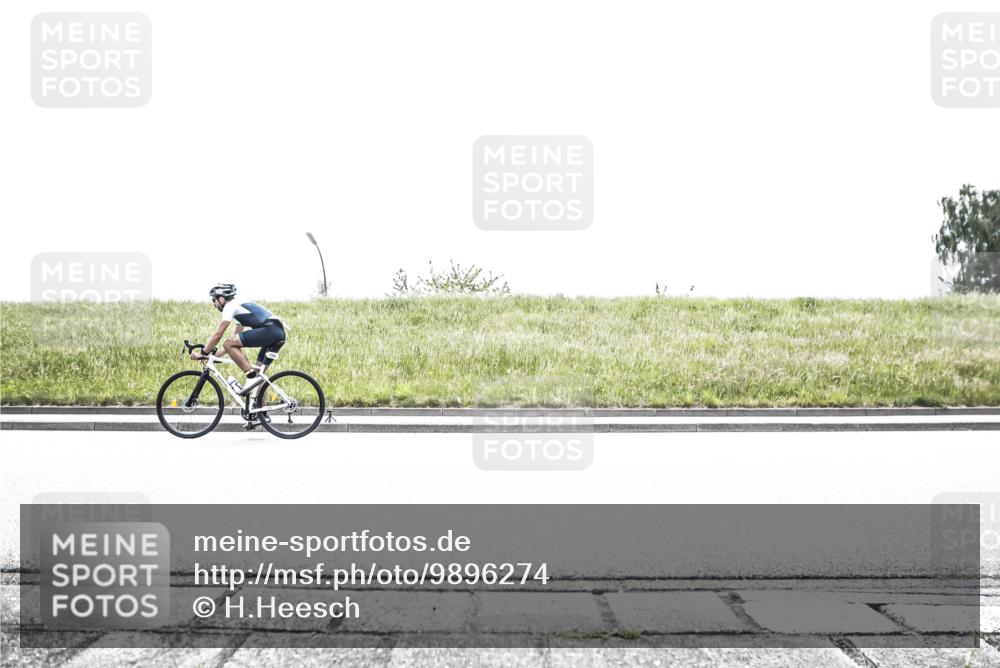 21.06.2026 - 29. Vierlanden-Triathlon H.Heesch http://msf.ph/oto/9896274 21.06.2026 11:43:05 Radfahren 699, 728, 729 meine-sportfotos.de