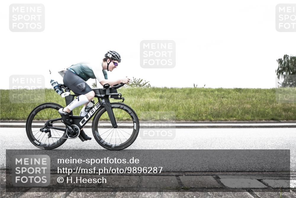 21.06.2026 - 29. Vierlanden-Triathlon H.Heesch http://msf.ph/oto/9896287 21.06.2026 09:51:22 Radfahren 32, 41, 42, 129, 228, 244 meine-sportfotos.de