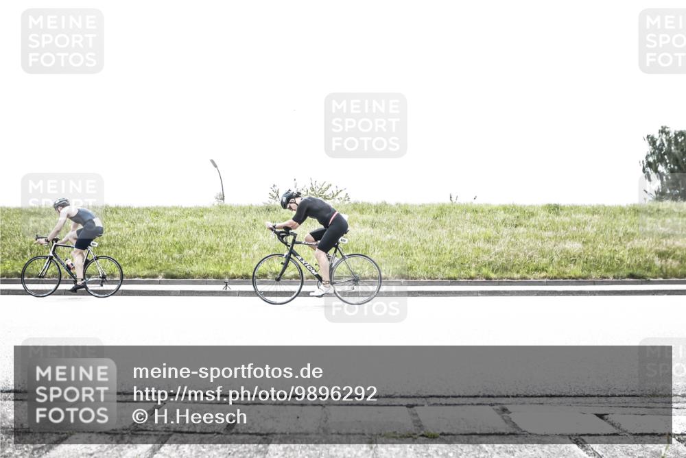 21.06.2026 - 29. Vierlanden-Triathlon H.Heesch http://msf.ph/oto/9896292 21.06.2026 11:43:38 Radfahren 278, 628, 657, 687, 689, 720, 731 meine-sportfotos.de