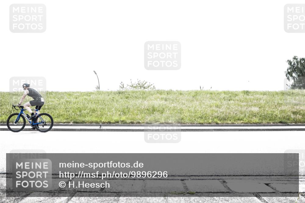 21.06.2026 - 29. Vierlanden-Triathlon H.Heesch http://msf.ph/oto/9896296 21.06.2026 11:43:40 Radfahren 278, 657, 720, 731 meine-sportfotos.de