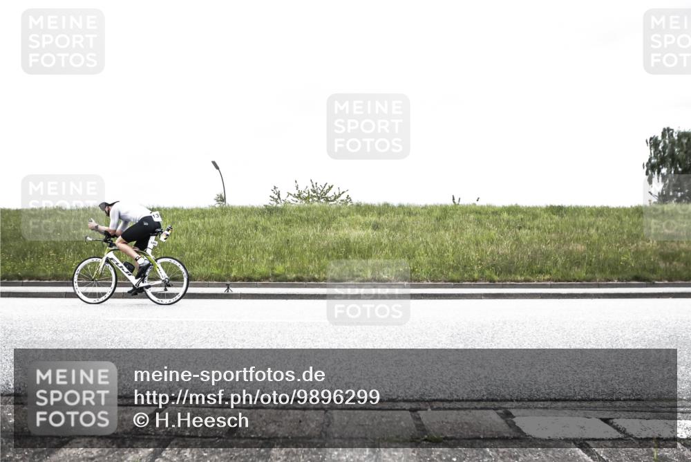 21.06.2026 - 29. Vierlanden-Triathlon H.Heesch http://msf.ph/oto/9896299 21.06.2026 09:52:24 Radfahren 107, 1355 meine-sportfotos.de