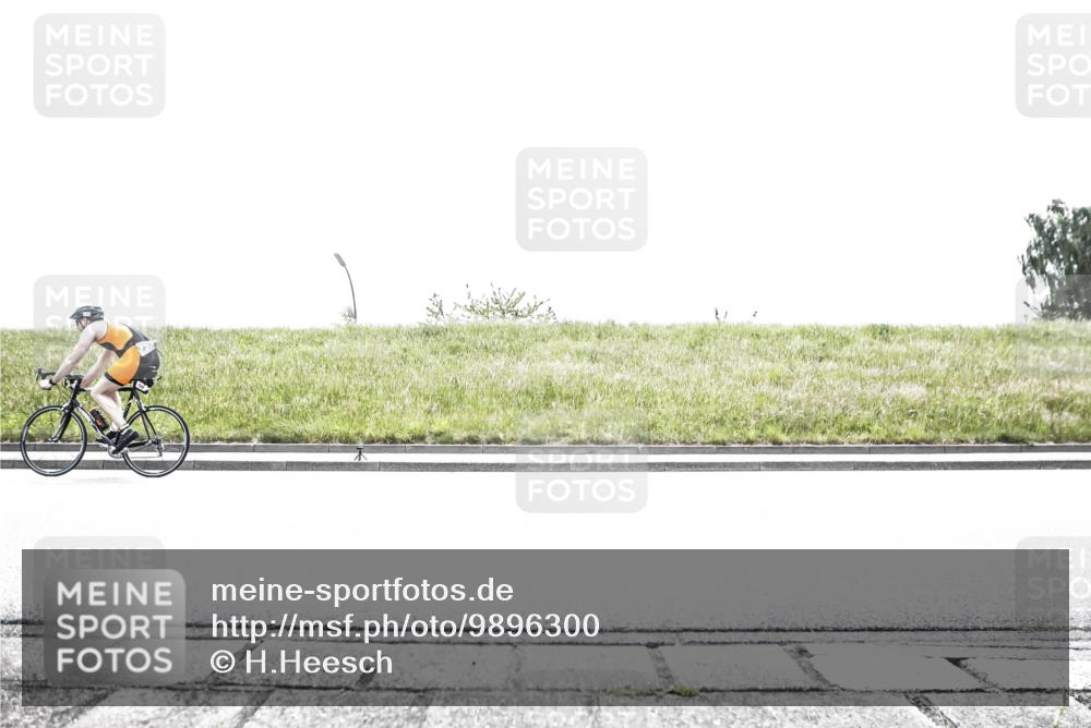 21.06.2026 - 29. Vierlanden-Triathlon H.Heesch http://msf.ph/oto/9896300 21.06.2026 11:43:48 Radfahren 22, 52, 720 meine-sportfotos.de