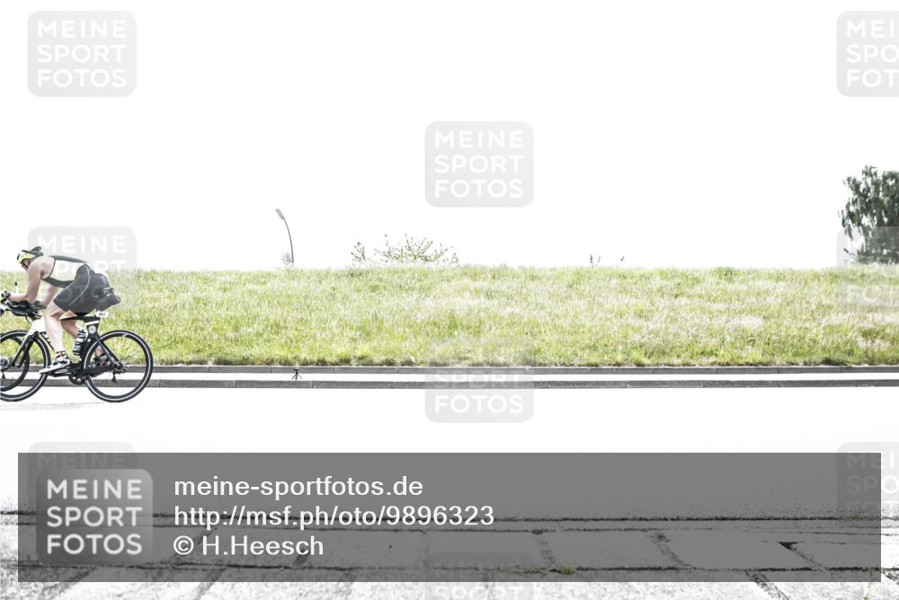 21.06.2026 - 29. Vierlanden-Triathlon H.Heesch http://msf.ph/oto/9896323 21.06.2026 11:44:46 Radfahren 101, 672, 705, 802 meine-sportfotos.de