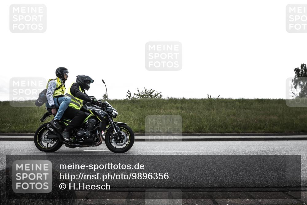 21.06.2026 - 29. Vierlanden-Triathlon H.Heesch http://msf.ph/oto/9896356 21.06.2026 12:35:16 Radfahren 768, 796, 827, 992 meine-sportfotos.de
