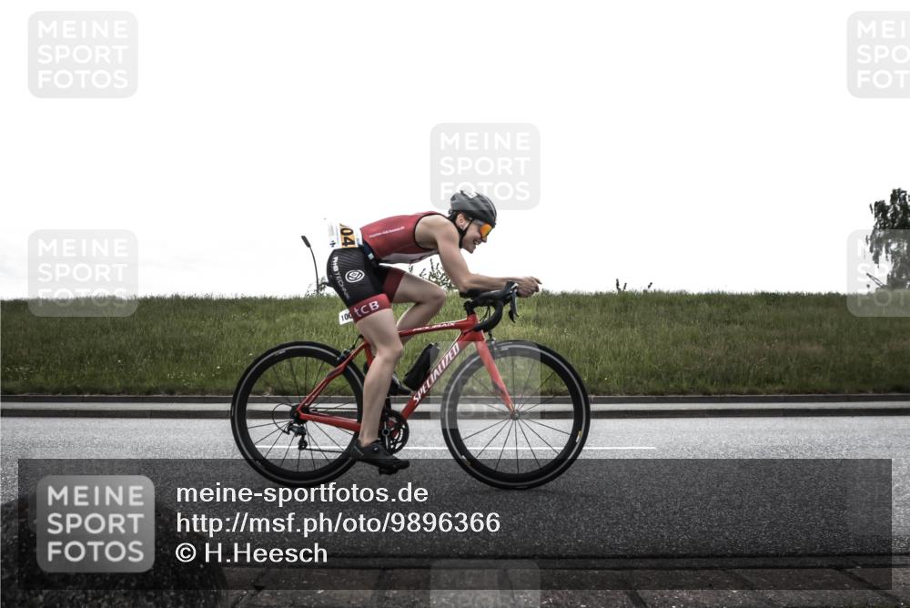 21.06.2026 - 29. Vierlanden-Triathlon H.Heesch http://msf.ph/oto/9896366 21.06.2026 12:35:46 Radfahren 1004, 1012 meine-sportfotos.de