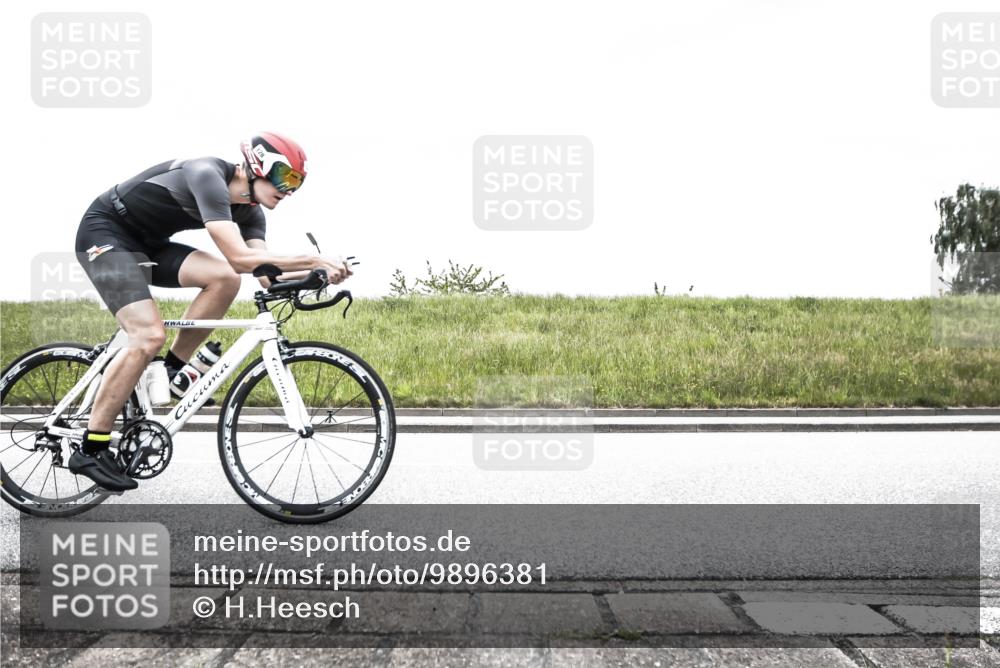 21.06.2026 - 29. Vierlanden-Triathlon H.Heesch http://msf.ph/oto/9896381 21.06.2026 09:55:03 Radfahren 128, 148, 264, 292, 293 meine-sportfotos.de