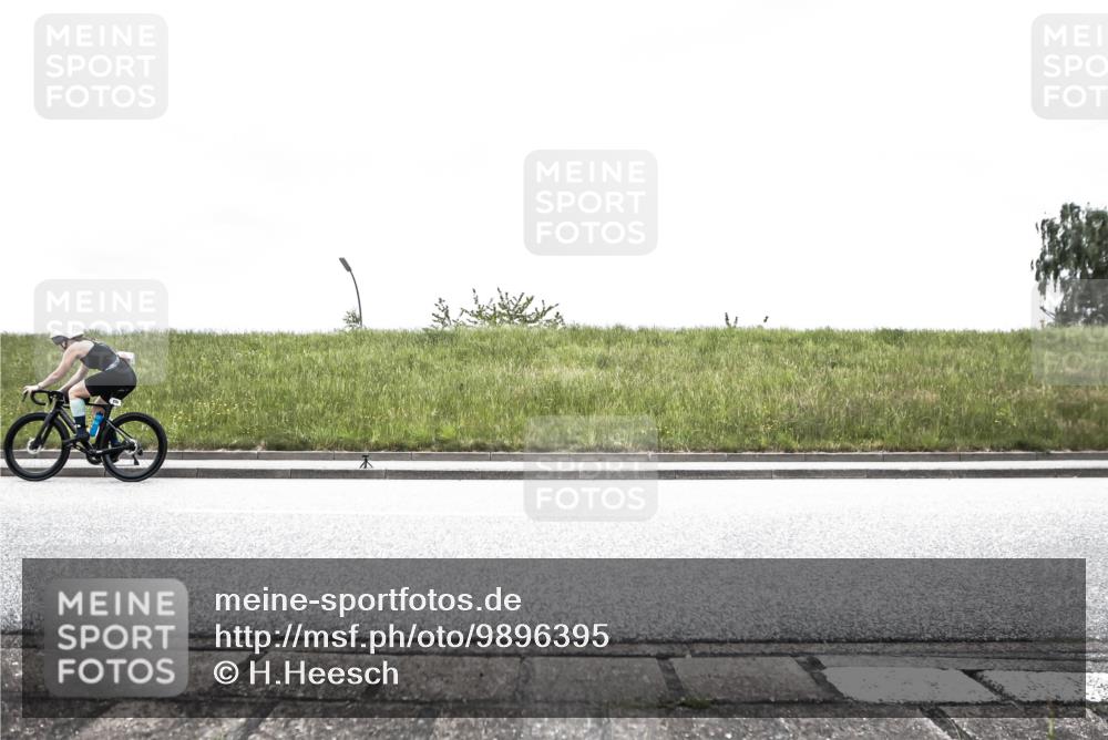 21.06.2026 - 29. Vierlanden-Triathlon H.Heesch http://msf.ph/oto/9896395 21.06.2026 09:55:40 Radfahren 142, 177, 184, 235, 252 meine-sportfotos.de