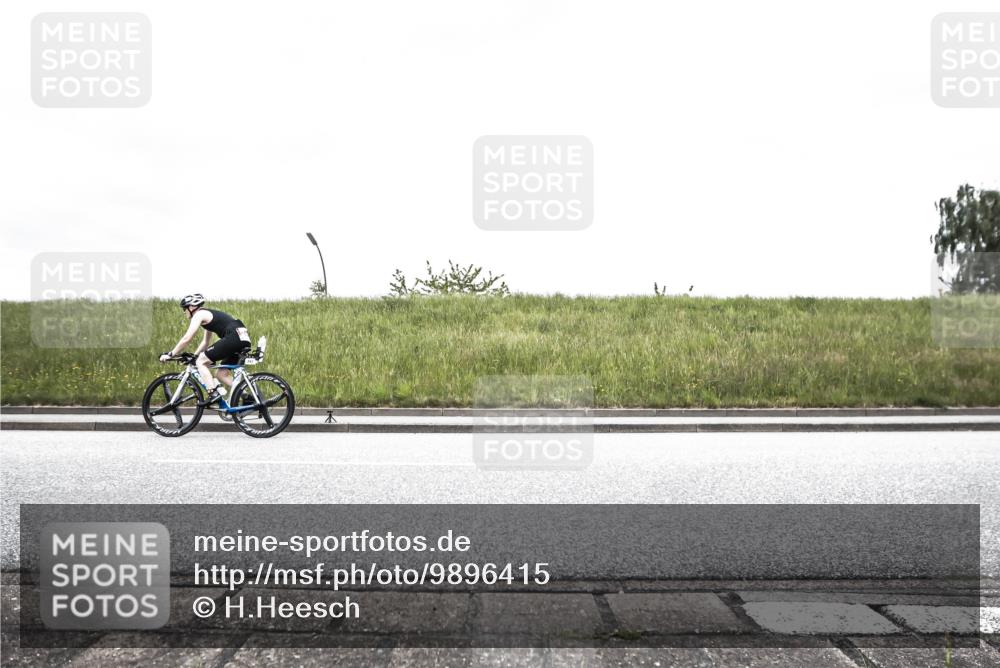 21.06.2026 - 29. Vierlanden-Triathlon H.Heesch http://msf.ph/oto/9896415 21.06.2026 09:57:18 Radfahren 243 meine-sportfotos.de