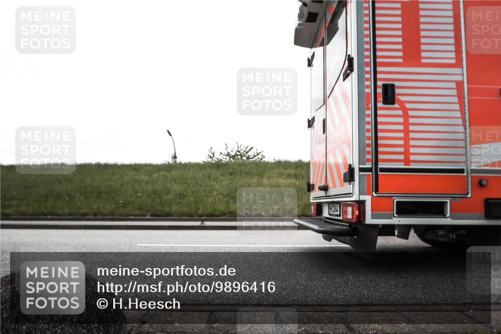 21.06.2026 - 29. Vierlanden-Triathlon H.Heesch http://msf.ph/oto/9896416 21.06.2026 12:38:56 Radfahren 752, 903 meine-sportfotos.de