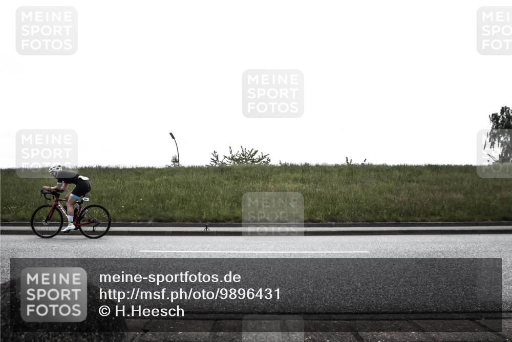 21.06.2026 - 29. Vierlanden-Triathlon H.Heesch http://msf.ph/oto/9896431 21.06.2026 12:40:08 Radfahren 788, 848 meine-sportfotos.de