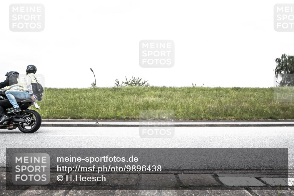 21.06.2026 - 29. Vierlanden-Triathlon H.Heesch http://msf.ph/oto/9896438 21.06.2026 09:58:19 Radfahren 88, 165 meine-sportfotos.de