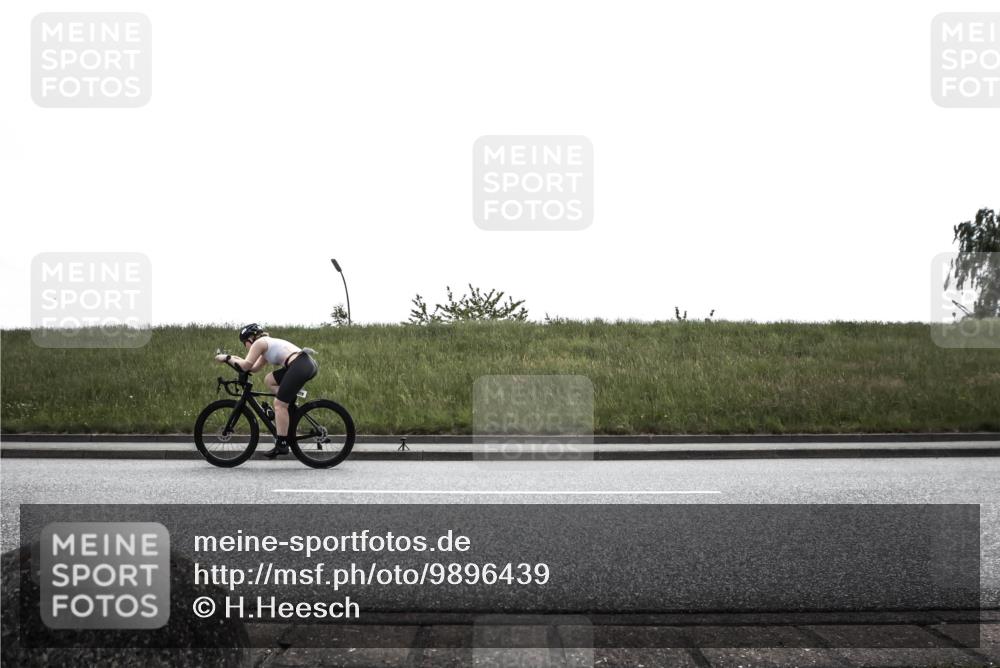 21.06.2026 - 29. Vierlanden-Triathlon H.Heesch http://msf.ph/oto/9896439 21.06.2026 12:41:30 Radfahren 878 meine-sportfotos.de
