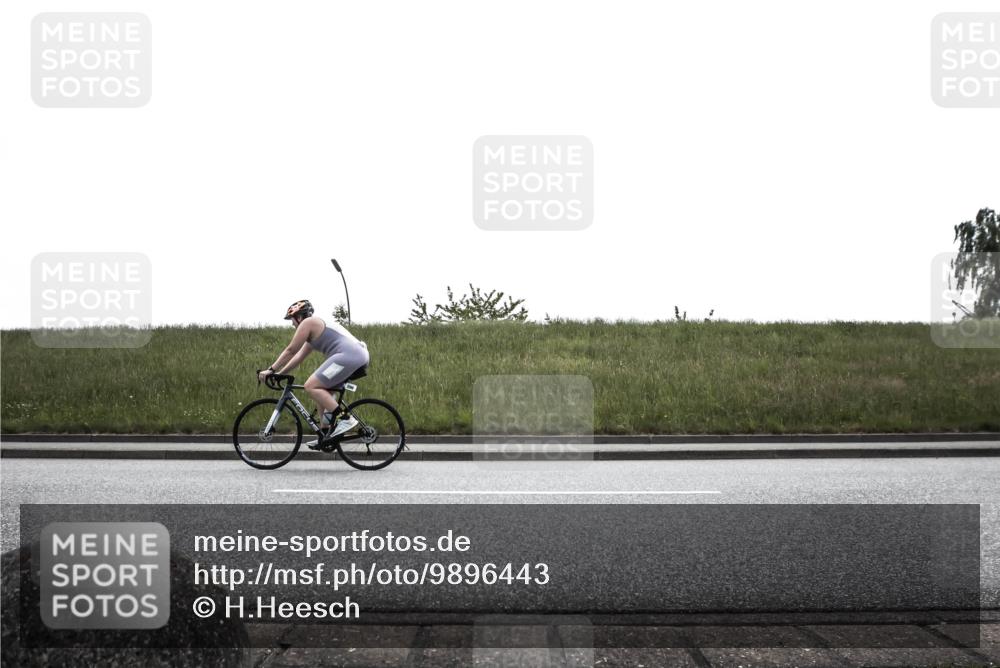 21.06.2026 - 29. Vierlanden-Triathlon H.Heesch http://msf.ph/oto/9896443 21.06.2026 12:41:47 Radfahren 6, 296 meine-sportfotos.de
