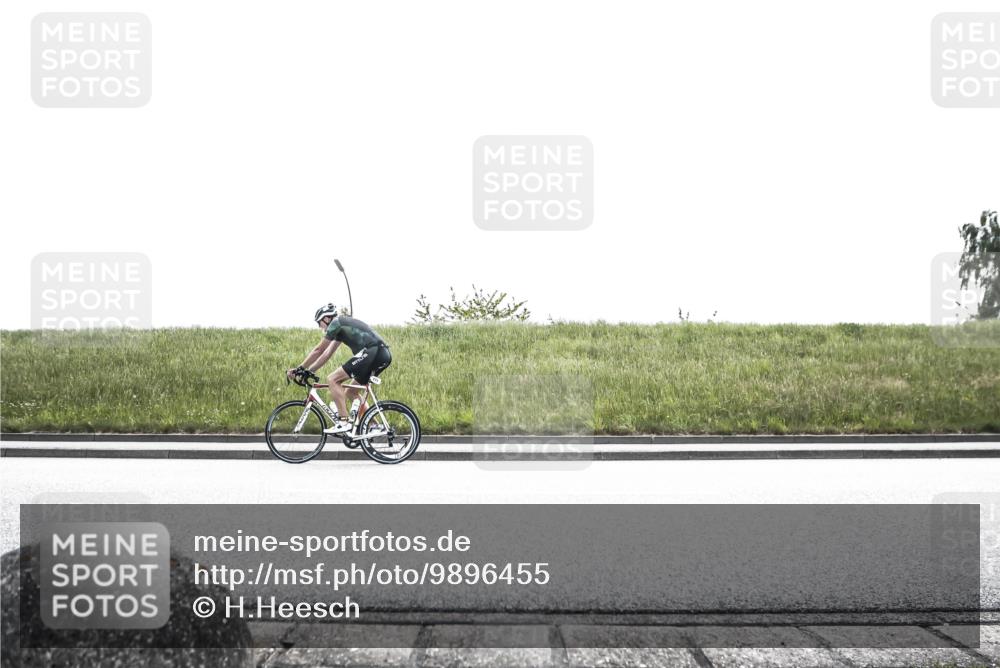 21.06.2026 - 29. Vierlanden-Triathlon H.Heesch http://msf.ph/oto/9896455 21.06.2026 12:44:11 Radfahren 692, 771 meine-sportfotos.de