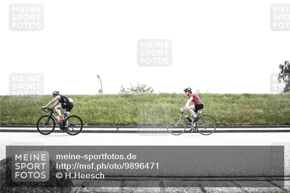 21.06.2026 - 29. Vierlanden-Triathlon H.Heesch http://msf.ph/oto/9896471 21.06.2026 12:45:53 Radfahren 748, 856, 861, 874 meine-sportfotos.de