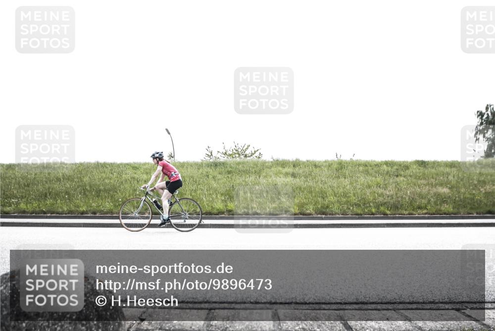 21.06.2026 - 29. Vierlanden-Triathlon H.Heesch http://msf.ph/oto/9896473 21.06.2026 12:45:53 Radfahren 748, 856, 861, 874 meine-sportfotos.de