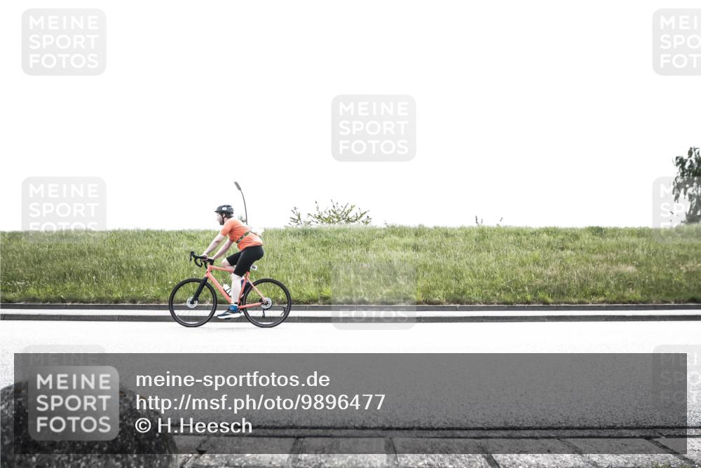 21.06.2026 - 29. Vierlanden-Triathlon H.Heesch http://msf.ph/oto/9896477 21.06.2026 12:46:04 Radfahren 748, 842 meine-sportfotos.de
