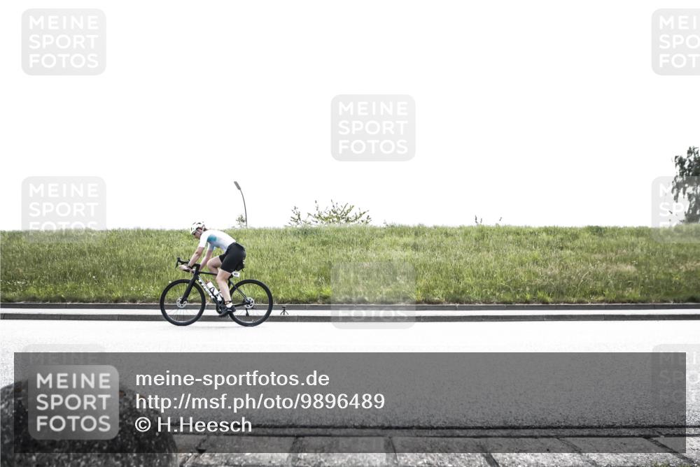 21.06.2026 - 29. Vierlanden-Triathlon H.Heesch http://msf.ph/oto/9896489 21.06.2026 12:47:16 Radfahren 837 meine-sportfotos.de
