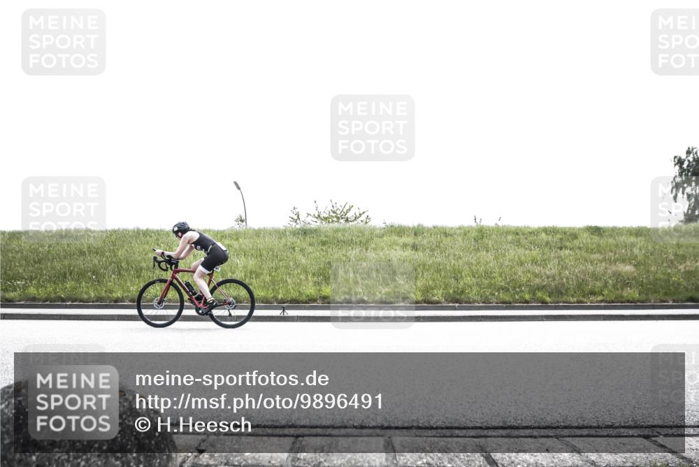 21.06.2026 - 29. Vierlanden-Triathlon H.Heesch http://msf.ph/oto/9896491 21.06.2026 12:47:32 Radfahren 871 meine-sportfotos.de