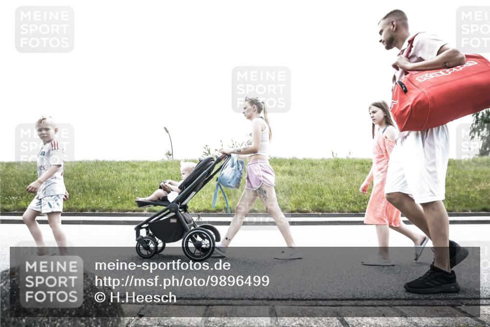21.06.2026 - 29. Vierlanden-Triathlon H.Heesch http://msf.ph/oto/9896499 21.06.2026 12:48:05 Radfahren 895 meine-sportfotos.de